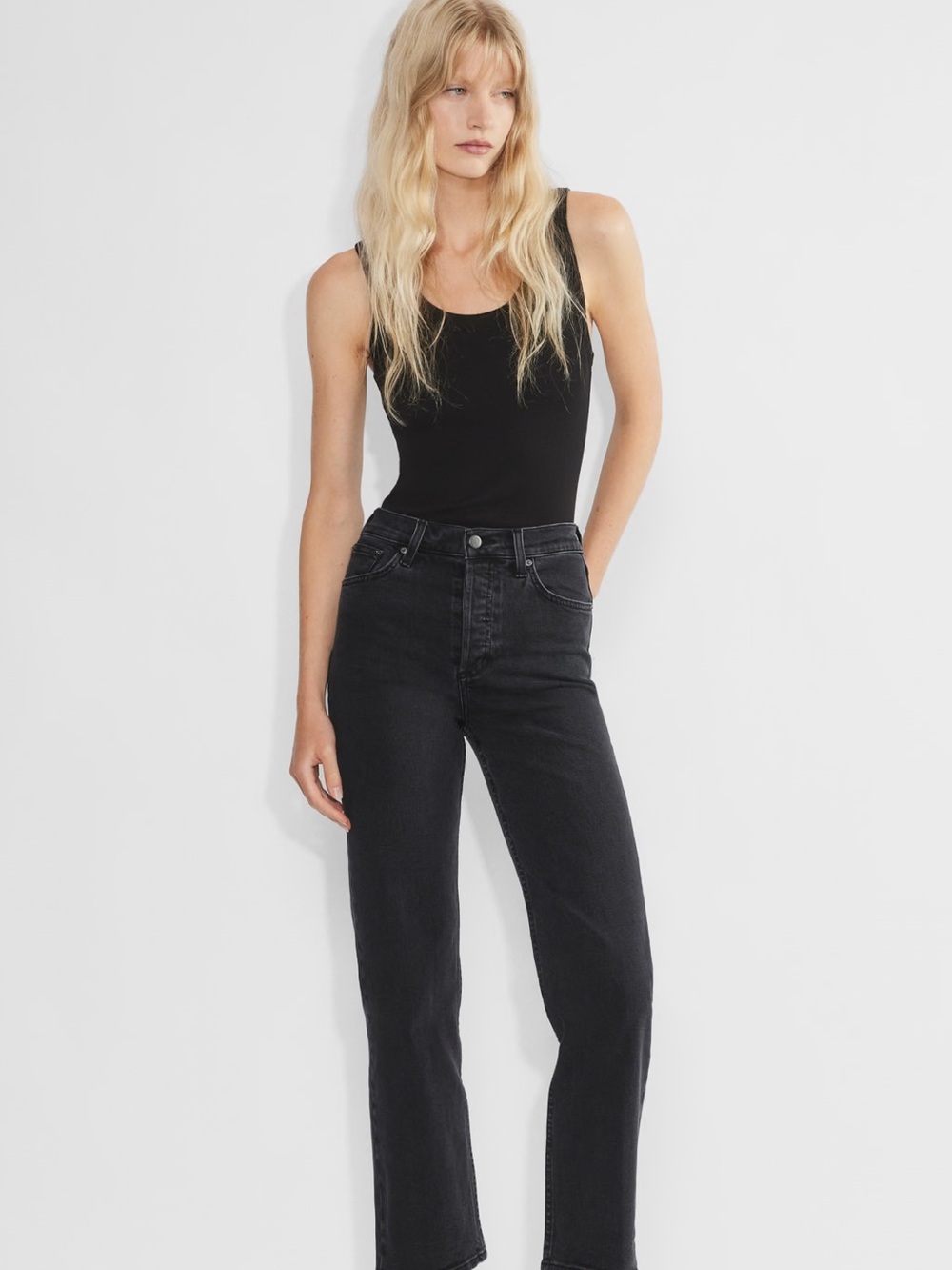 Aritzia DENIM FORUM Arlo High Rise Straight Black Jeans Size 26 30L